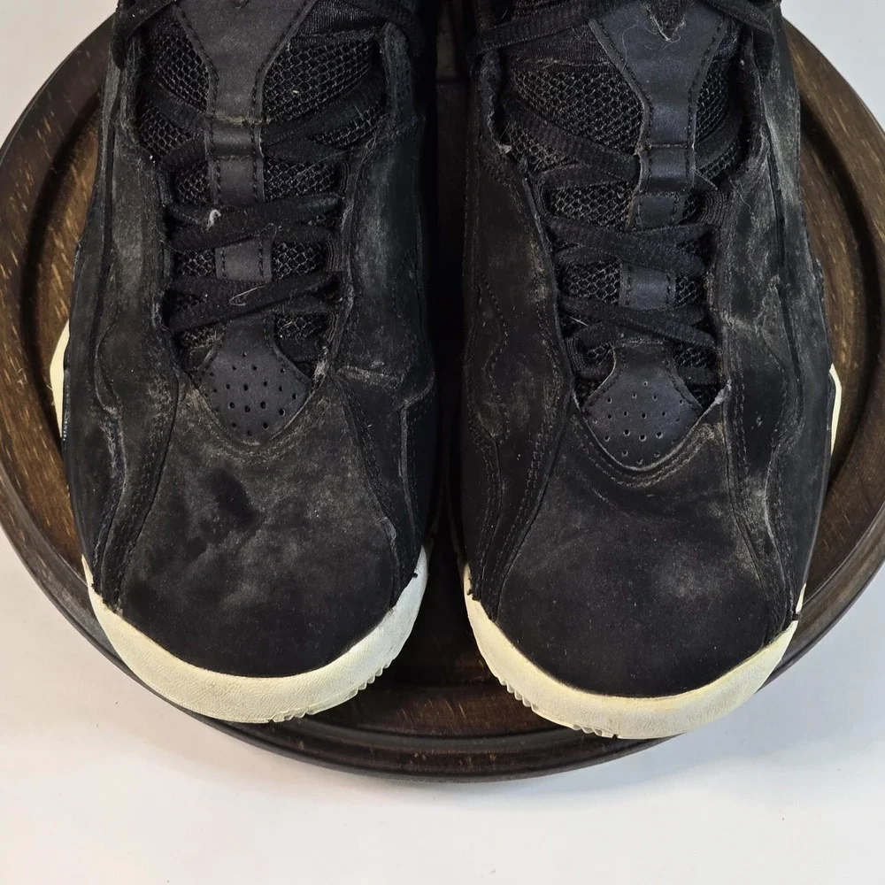 Jordan True‎ Flight Shoes Mens Size 7Y Black Gold 343795-026 Basketball Sneakers